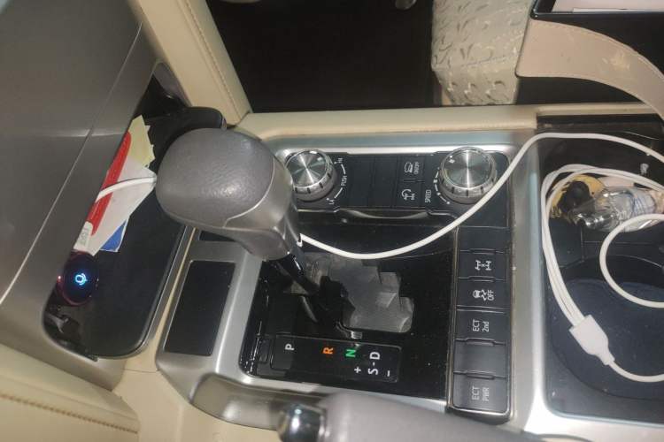 Used Toyota Land Cruiser  Gear Lever