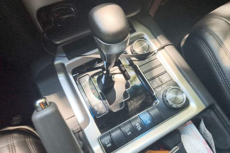 Used Toyota Land Cruiser  Gear Lever