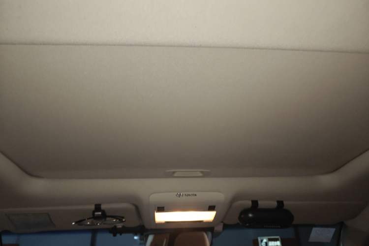 Used Toyota Land Cruiser  Headliner