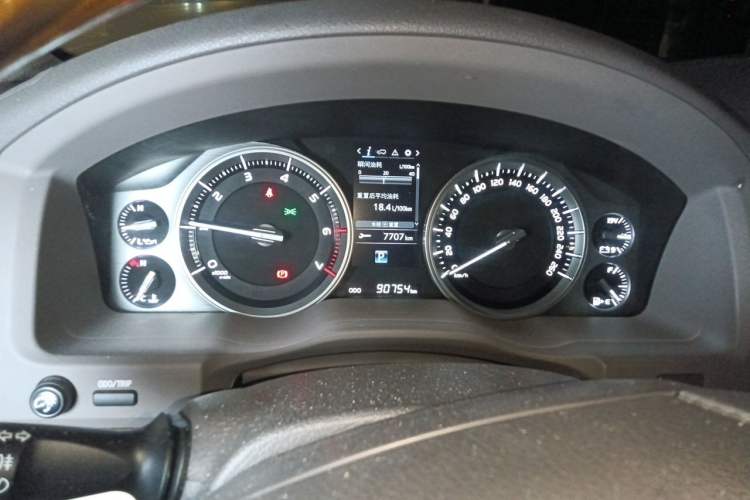 Used Toyota Land Cruiser  Instrument Cluster