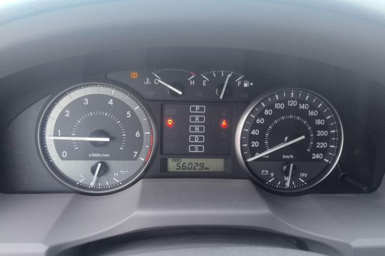 Used Toyota Land Cruiser  Instrument Cluster