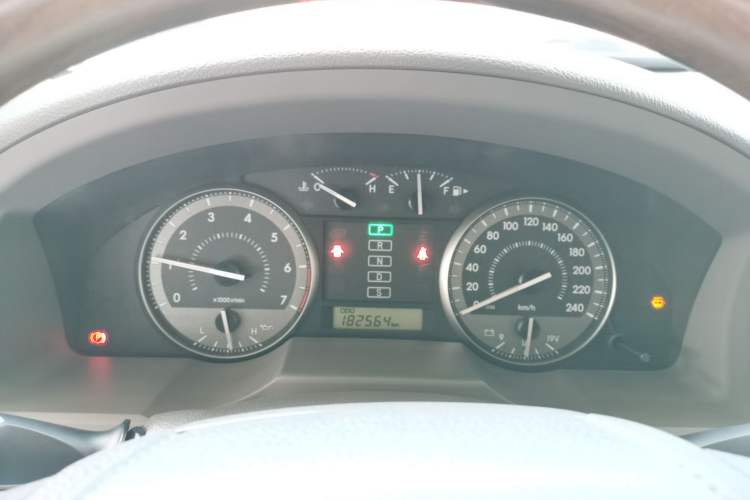 Used Toyota Land Cruiser 2017 4.0 GX-R Dual Fuel Dual Differential – Middle East Instrument Cluster