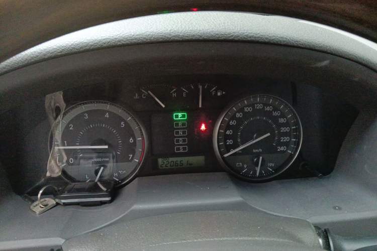 Used Toyota Land Cruiser  Instrument Cluster