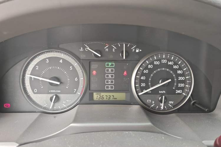 Used Toyota Land Cruiser 2017 4.0 GX-R Dual Fuel Dual Differential – Middle East Instrument Cluster