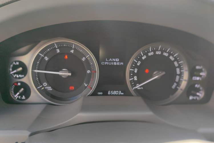 Used Toyota Land Cruiser  Instrument Cluster