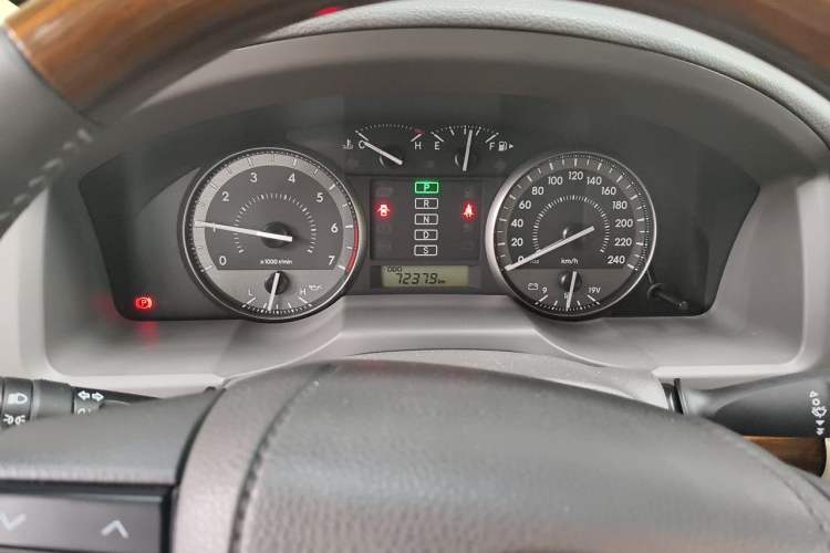 Used Toyota Land Cruiser  Instrument Cluster