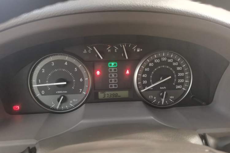 Used Toyota Land Cruiser  Instrument Cluster