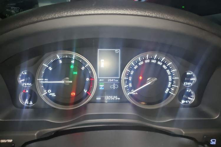 Used Toyota Land Cruiser  Instrument Cluster