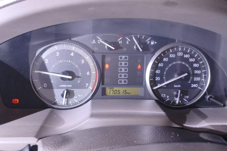 Used Toyota Land Cruiser 2017 4.0L 5-Seater Automatic Transmission Middle East Version Instrument Cluster
