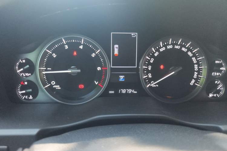 Used Toyota Land Cruiser  Instrument Cluster