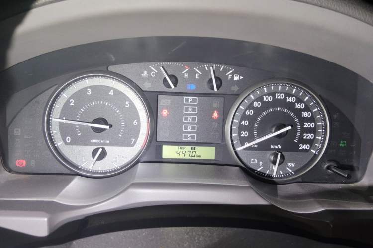 Used Toyota Land Cruiser  Instrument Cluster