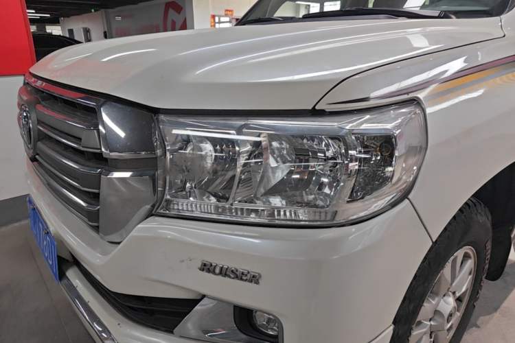 Used Toyota Land Cruiser 2017 4.0L Automatic Parallel Import Left Front Headlight