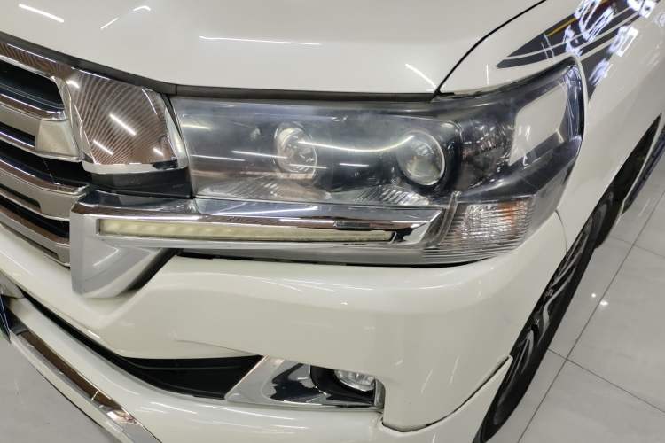 Used Toyota Land Cruiser 2017 4.0L Automatic Parallel Import Left Front Headlight