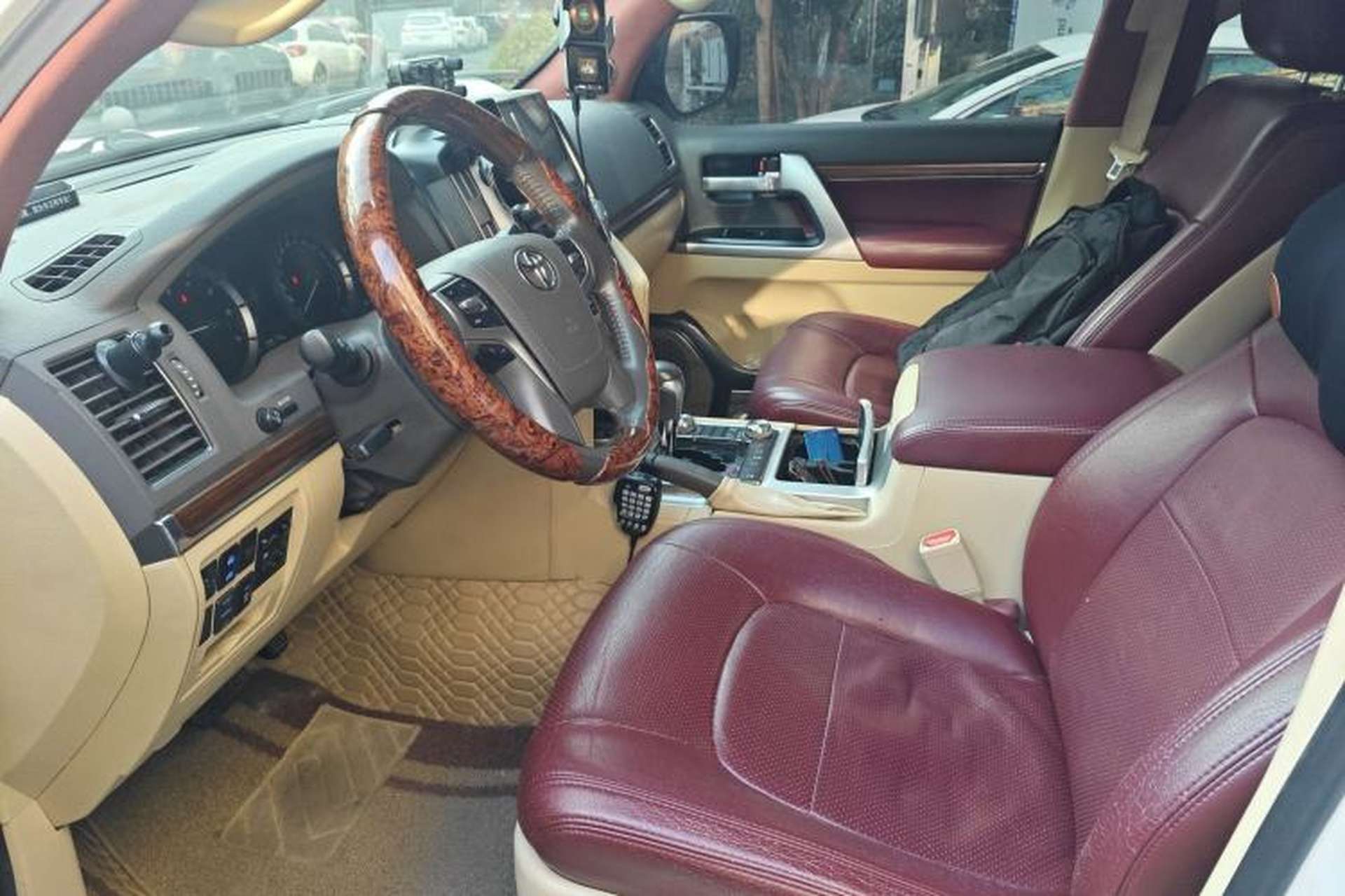 Used Toyota Land Cruiser 2017 5700 Middle East Edition Left Front Seat