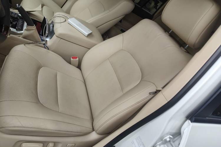 Used Toyota Land Cruiser 2017 4.0L Automatic Parallel Import Left Front Seat