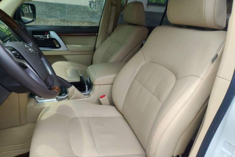 Used Toyota Land Cruiser  Left Front Seat