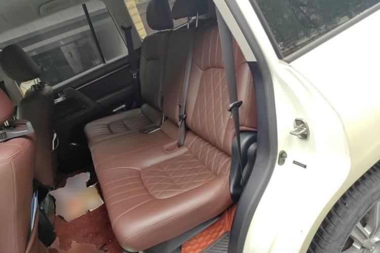 Used Toyota Land Cruiser 2017 4000 Refrigerator Basic Version with No Electric Base Left Rear Seat