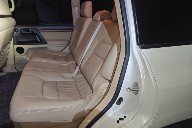 Used Toyota Land Cruiser  Left Rear Seat