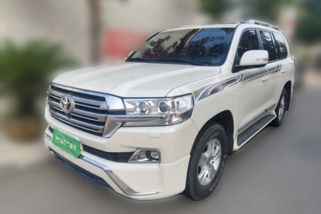 Used Toyota Land Cruiser 2017 (parallel import), 4.0L, sunroof, 8 seats