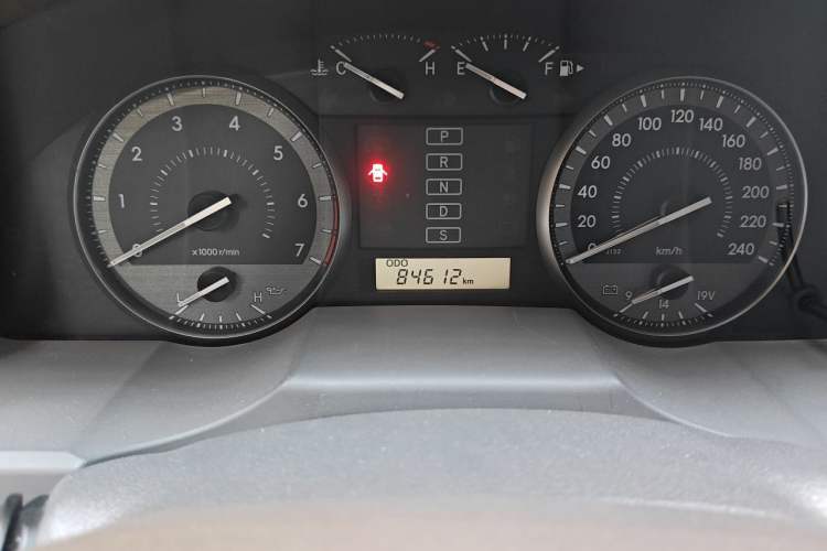 Used Toyota Land Cruiser 2017 4.0L GX 5-Seater U.S. Specification Odometer Close Up