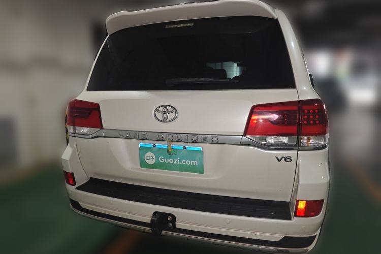 Used Toyota Land Cruiser  Rear