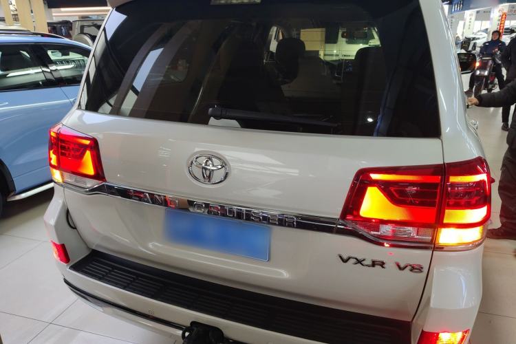 Used Toyota Land Cruiser 2017 4.0 GX-R Aluminum Wheels No Sunroof High-End Version—Middle East Market Rear