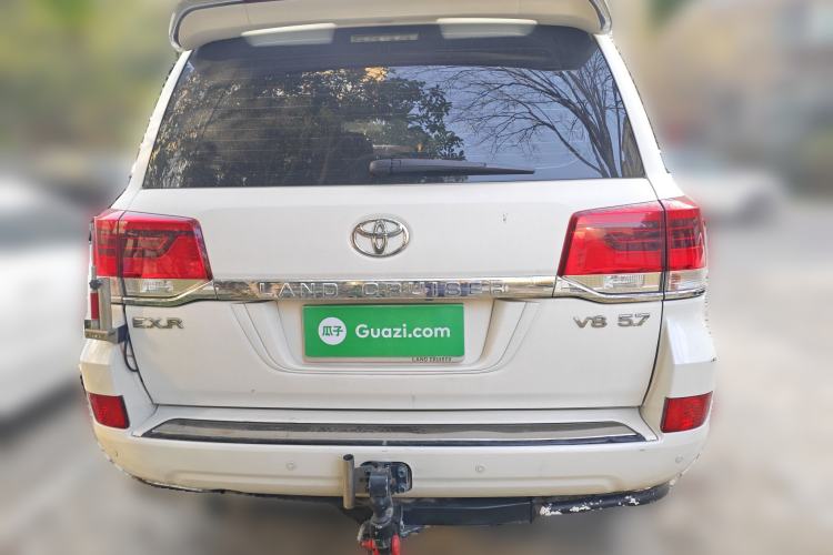 Used Toyota Land Cruiser 2017 5700 Middle East Edition Rear