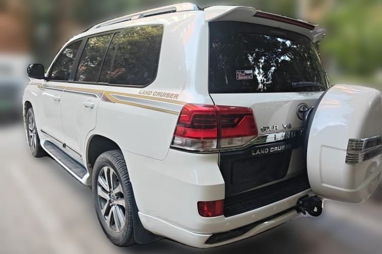 Used Toyota Land Cruiser 2017 4.0L GX 5-Seater U.S. Specification Rear Left 45 Deg