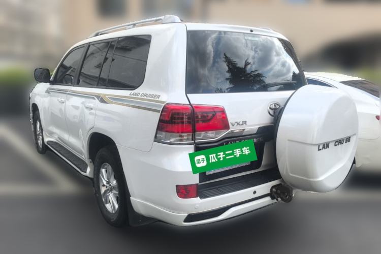 Used Toyota Land Cruiser 2017 4.0L GX-R Sunroof – Middle East Rear Left 45 Deg