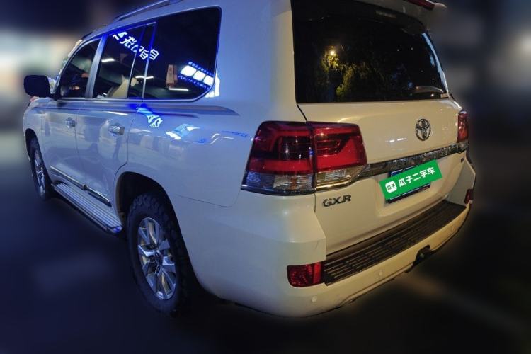 Used Toyota Land Cruiser 2017 4.0L GX-R Sunroof – Middle East Rear Left 45 Deg