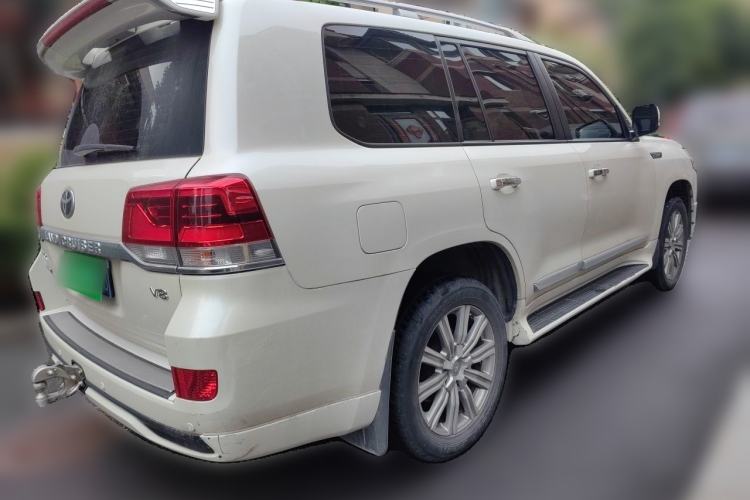 Used Toyota Land Cruiser 2017 4000 Refrigerator Basic Version with No Electric Base Rear Right 45 Deg