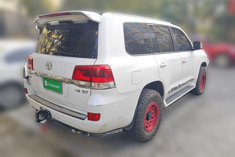Used Toyota Land Cruiser 2017 5700 Middle East Edition Rear Right 45 Deg