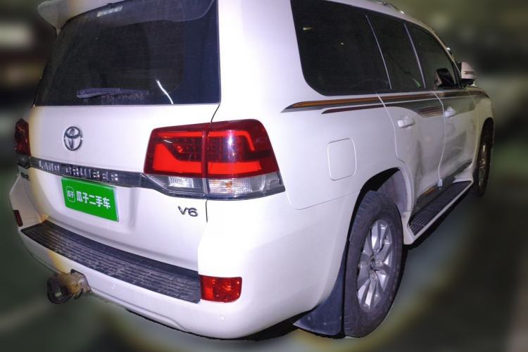 Used Toyota Land Cruiser 2017 4.0L 5-Seater Automatic Transmission Middle East Version Rear Right 45 Deg
