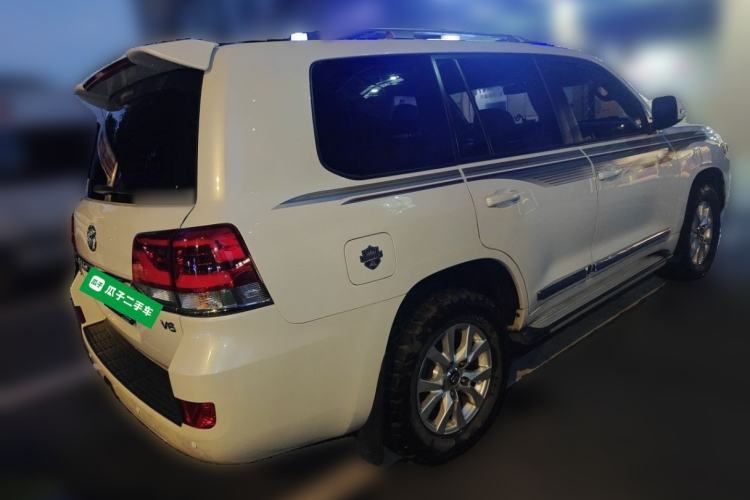 Used Toyota Land Cruiser 2017 4.0L GX-R Sunroof – Middle East Rear Right 45 Deg