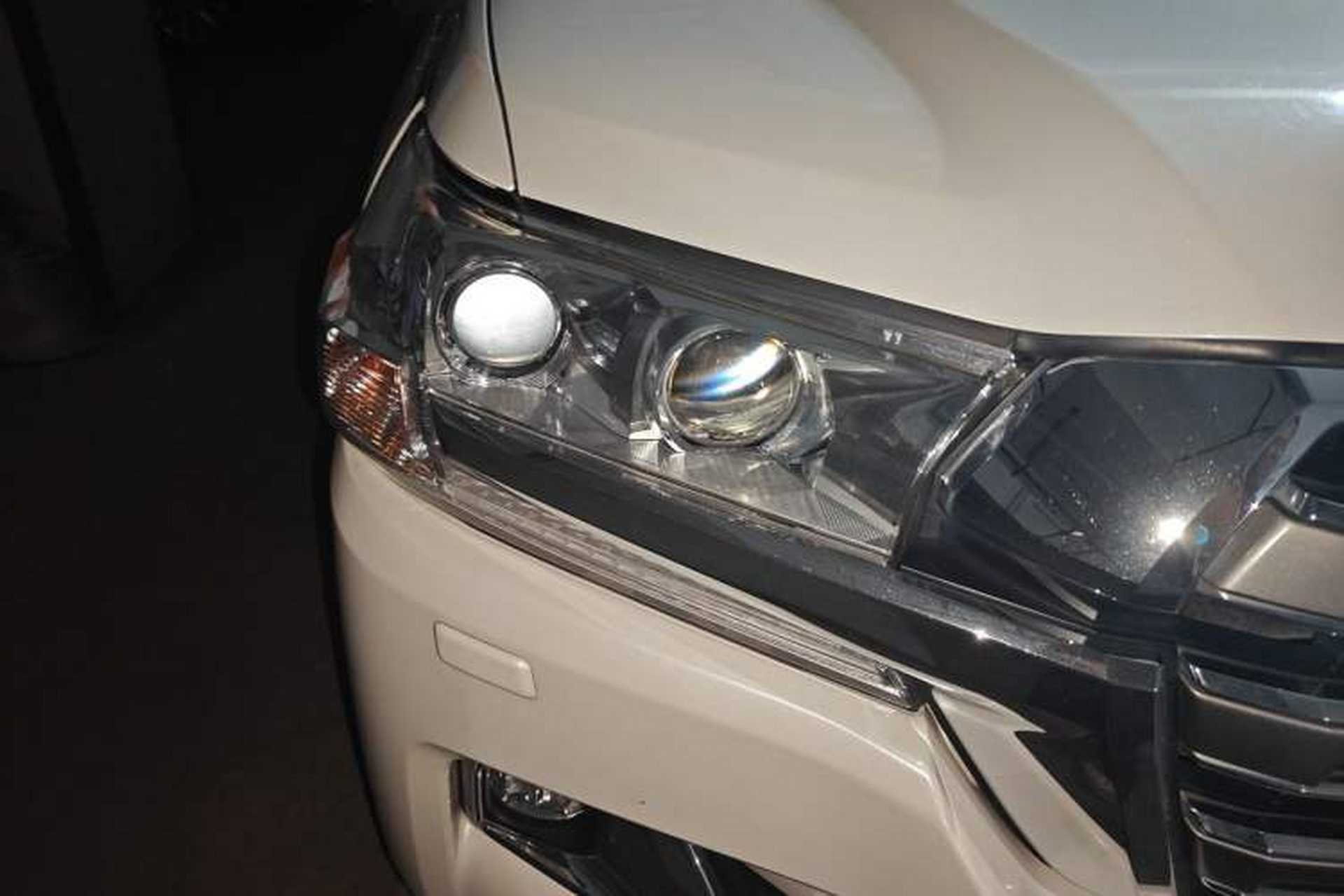 Used Toyota Land Cruiser  Right Front Headlight