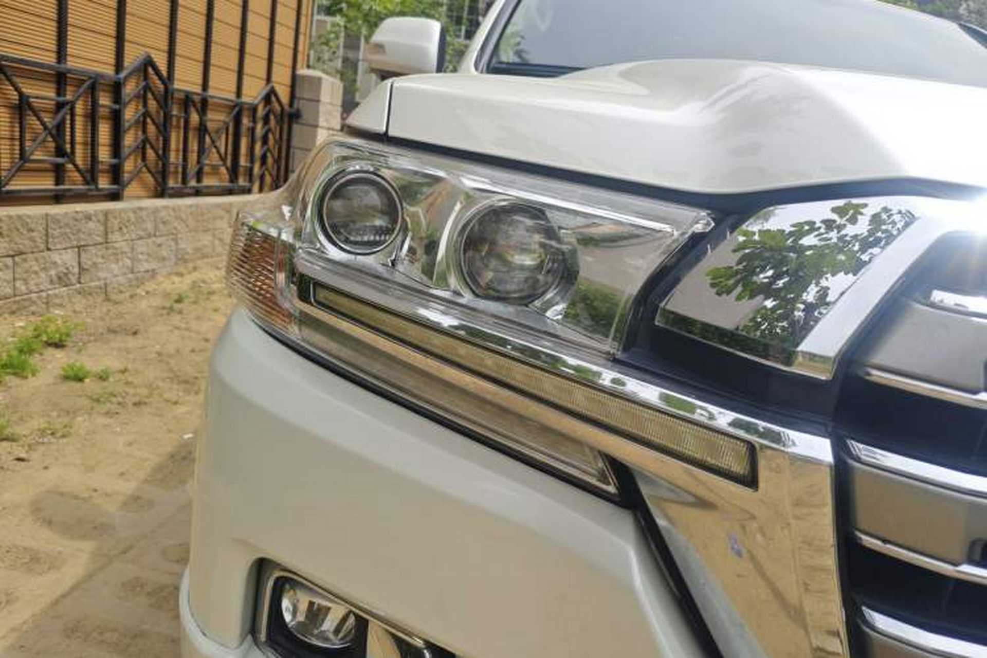 Used Toyota Land Cruiser 2017 4.0L Automatic Parallel Import Right Front Headlight