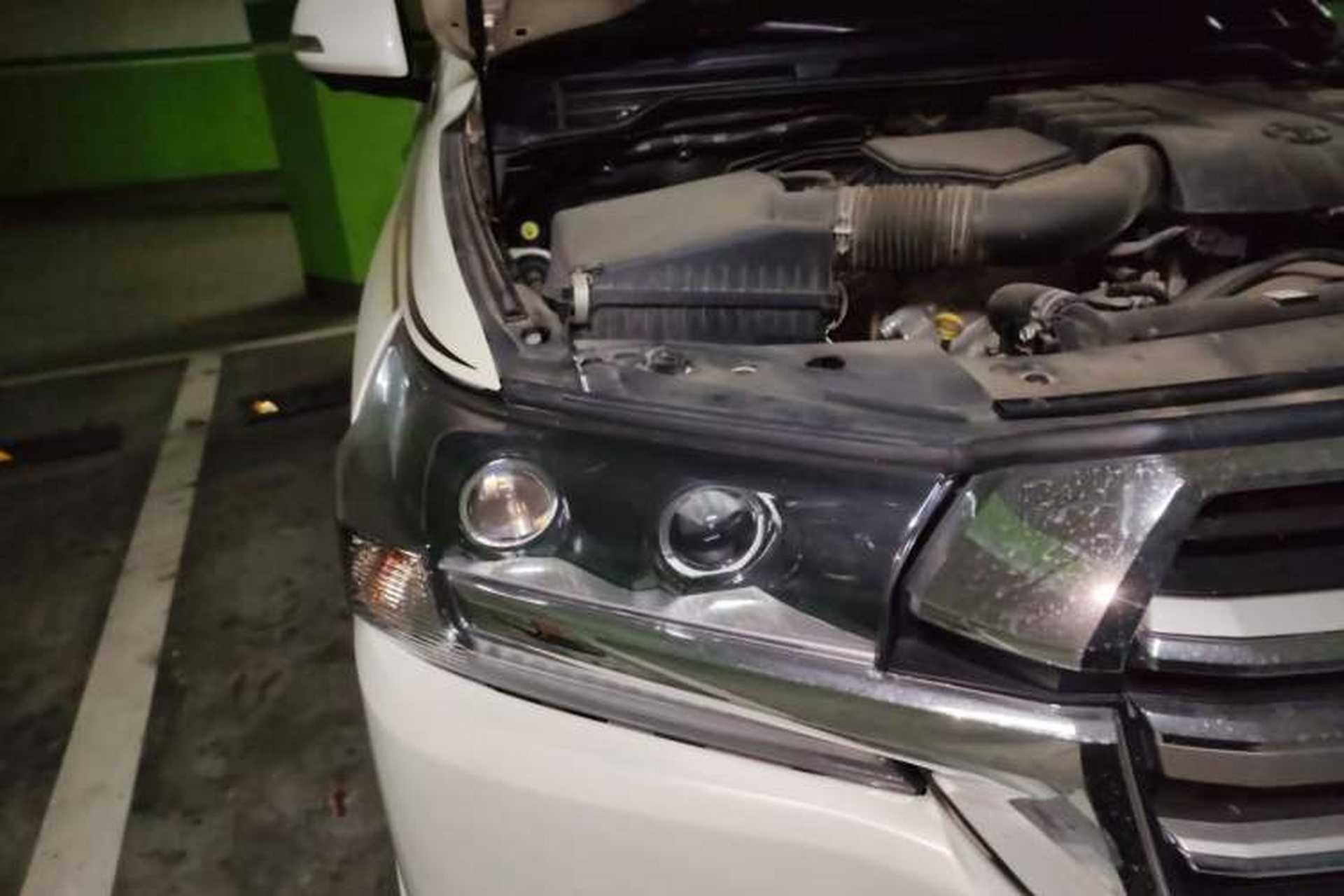 Used Toyota Land Cruiser 2017 4.0L Automatic Parallel Import Right Front Headlight