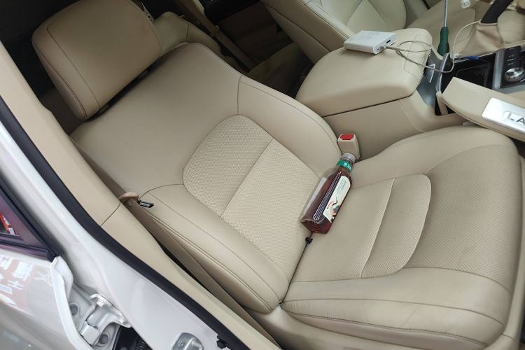 Used Toyota Land Cruiser 2017 4.0L Automatic Parallel Import Right Front Seat