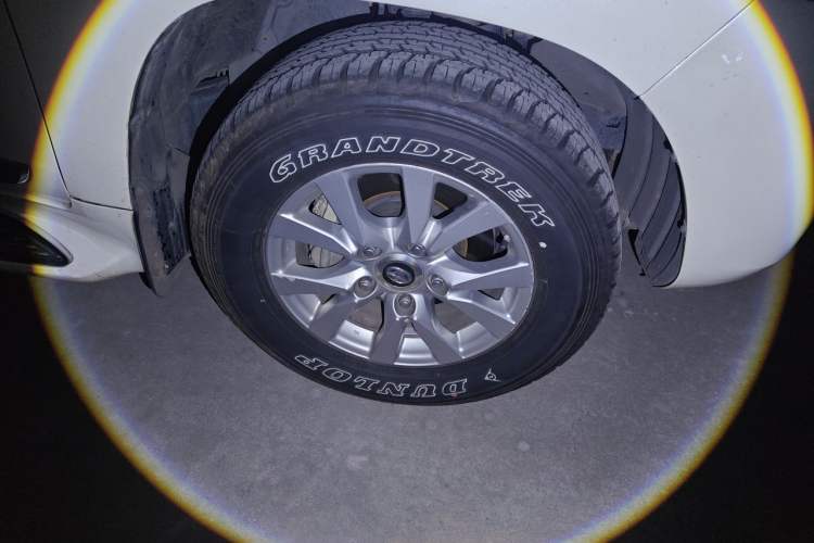 Used Toyota Land Cruiser  Right Front Wheel Hub