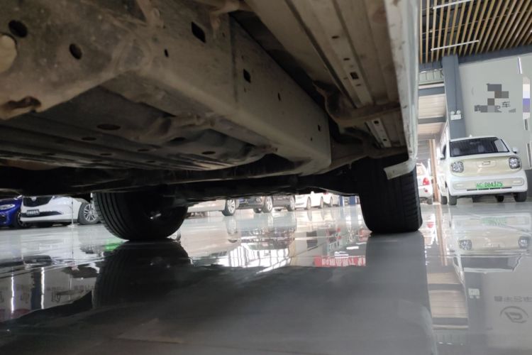 Used Toyota Land Cruiser 2017 4.0L Automatic Parallel Import Right Side Sill