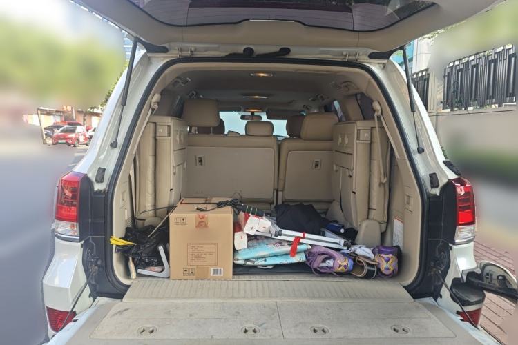 Used Toyota Land Cruiser  Trunk