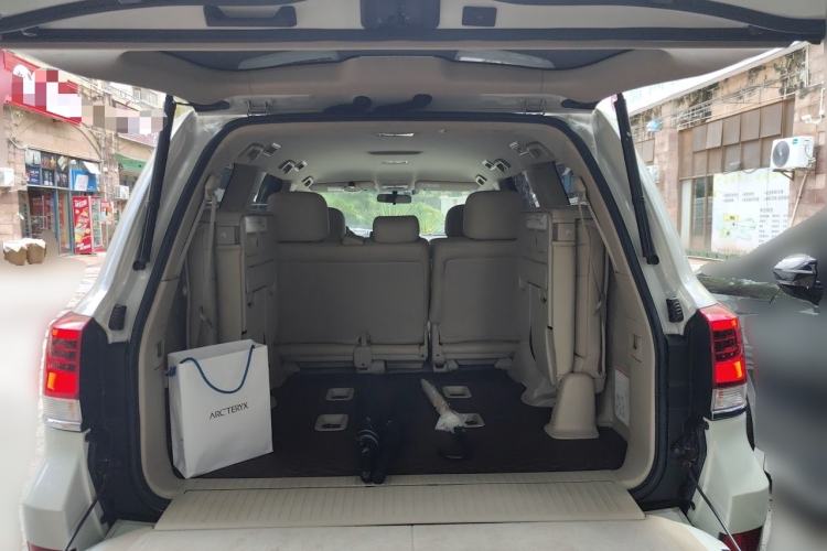 Used Toyota Land Cruiser  Trunk