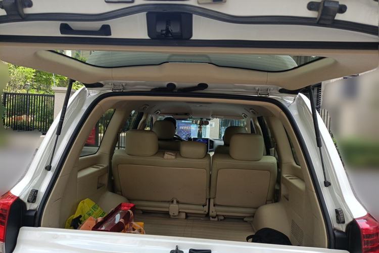 Used Toyota Land Cruiser  Trunk