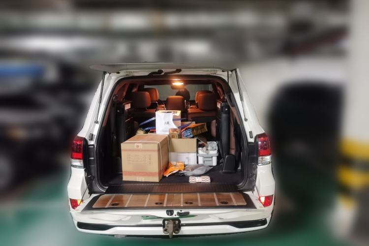 Used Toyota Land Cruiser  Trunk