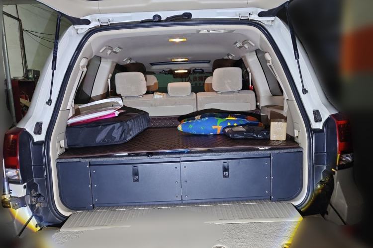 Used Toyota Land Cruiser  Trunk