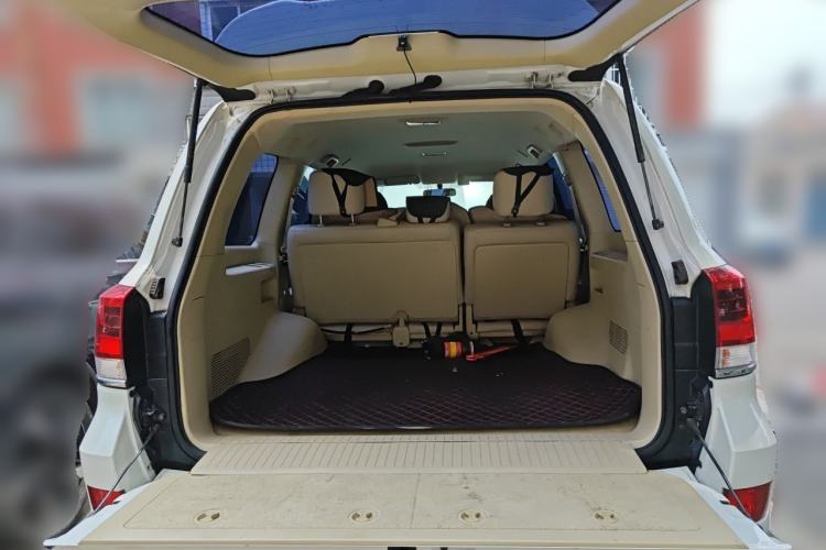 Used Toyota Land Cruiser  Trunk