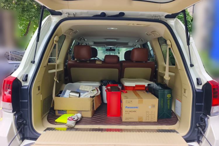 Used Toyota Land Cruiser  Trunk