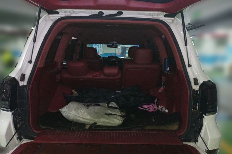 Used Toyota Land Cruiser  Trunk