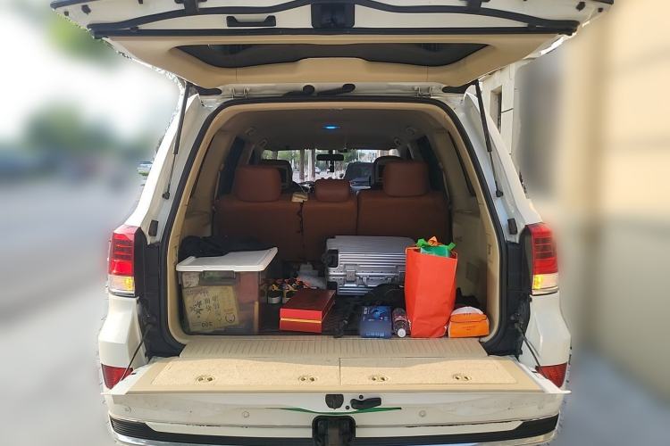 Used Toyota Land Cruiser  Trunk