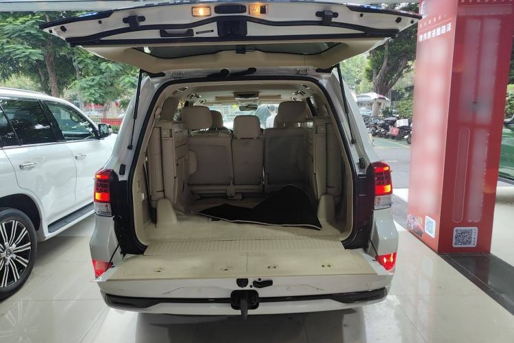 Used Toyota Land Cruiser 2017 4.0L Automatic Parallel Import Trunk